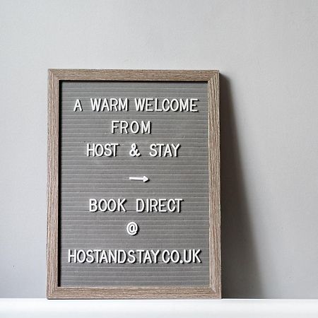 Host & Stay - The Penthouse, Hudsons Yard House Whitby Eksteriør billede